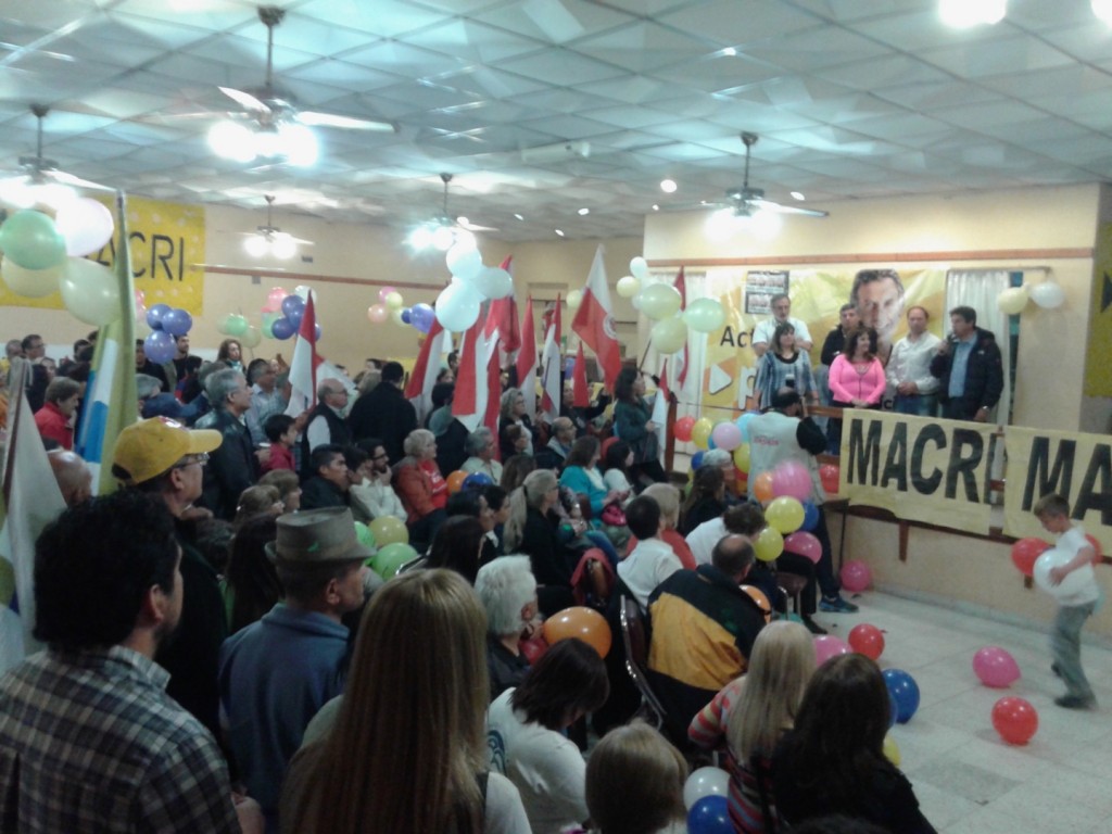 Conferencia Cambiemos Trelew triunfo Macri (2)