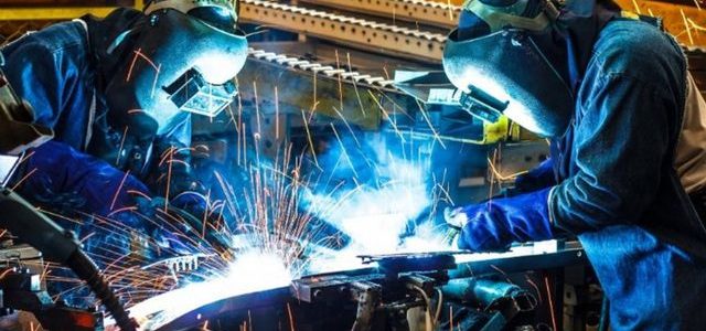 La actividad industrial argentina sufrió su mayor caída en 2018 a nivel  mundial | El Comodorense
