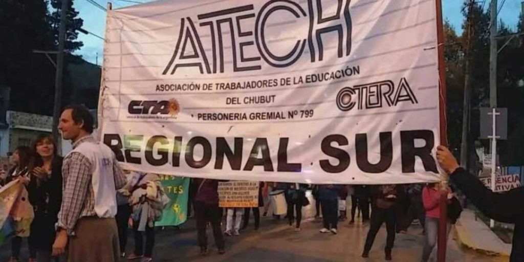 Paro de ATECH en repudio a lo sucedido en El Maitén